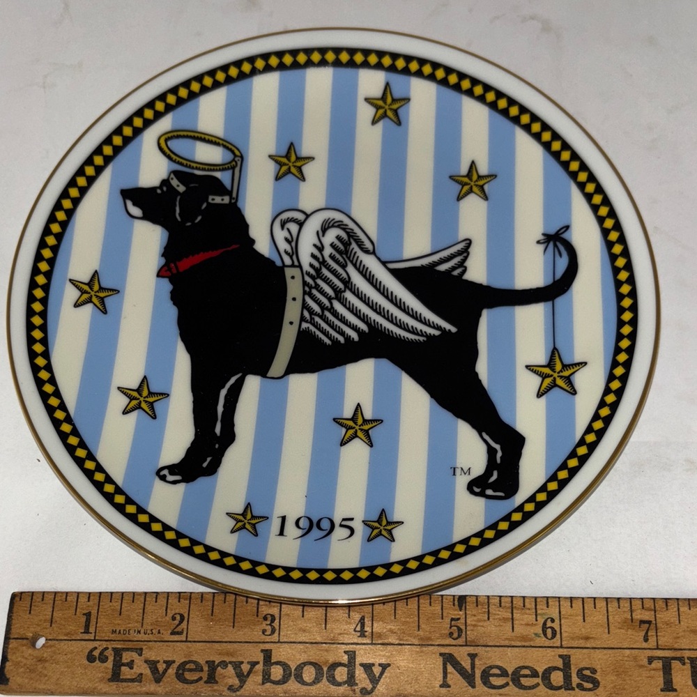 1995 The Black Dog Angel Decorative Holiday Plate